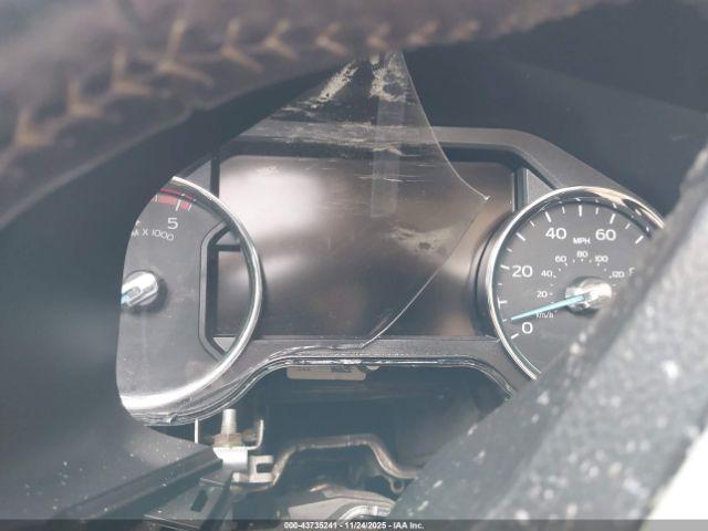 Ford F-250 Lariat Image 4