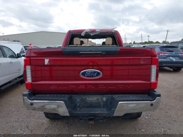 Ford F-250 Lariat Image 16