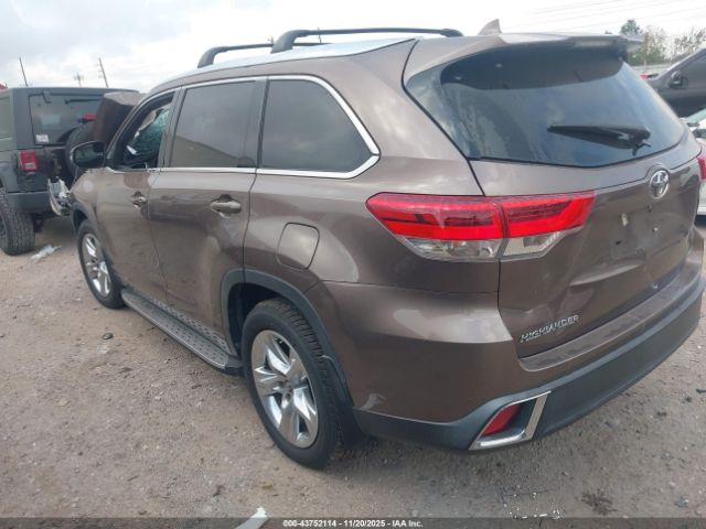 Toyota Highlander Limited Image 2