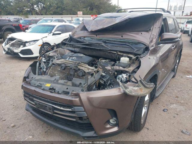 Toyota Highlander Limited Image 16