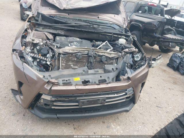 Toyota Highlander Limited Image 12