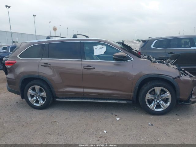 Toyota Highlander Limited Image 11