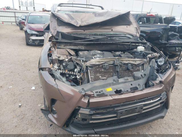 Toyota Highlander Limited Image 9