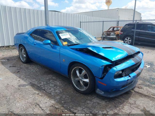  Salvage Dodge Challenger