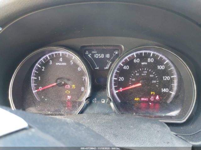 Nissan Versa 1.6 Sv Image 4