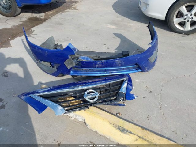 Nissan Versa 1.6 Sv Image 16