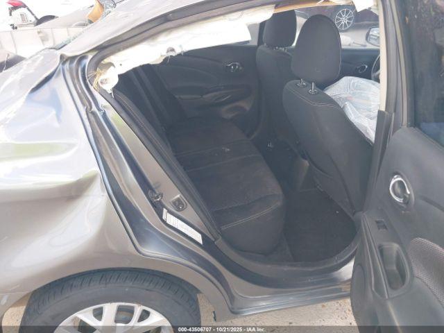 Nissan Versa 1.6 Sv Image 5