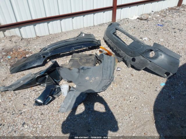 Ford Explorer Limited Image 17