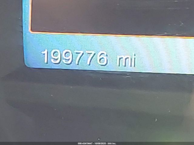 Ford Explorer Limited Image 15