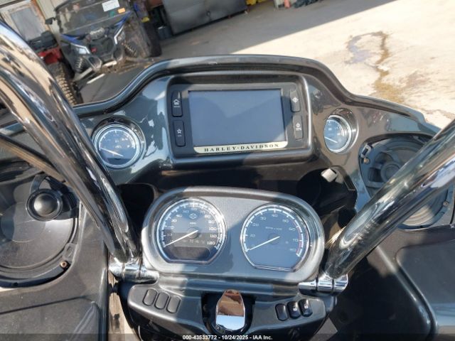 Harley-Davidson Fltruse Cvo Road Glide Image 6