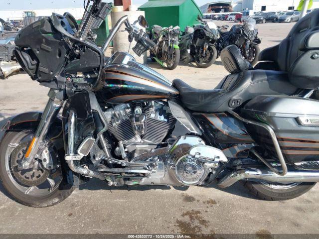 Harley-Davidson Fltruse Cvo Road Glide Image 2