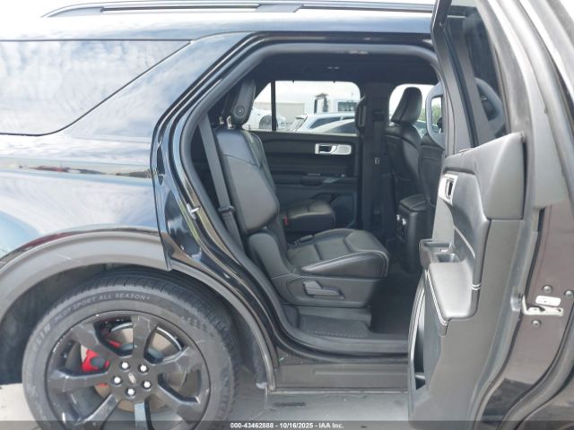 Ford Explorer St Image 4