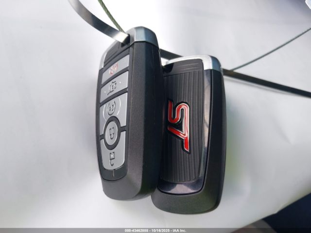 Ford Explorer St Image 3