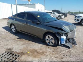 Salvage Hyundai ELANTRA
