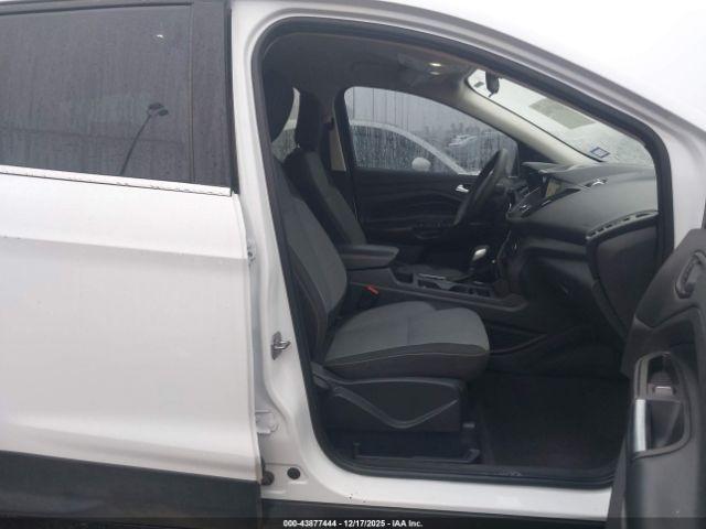 Ford Escape Se Image 3