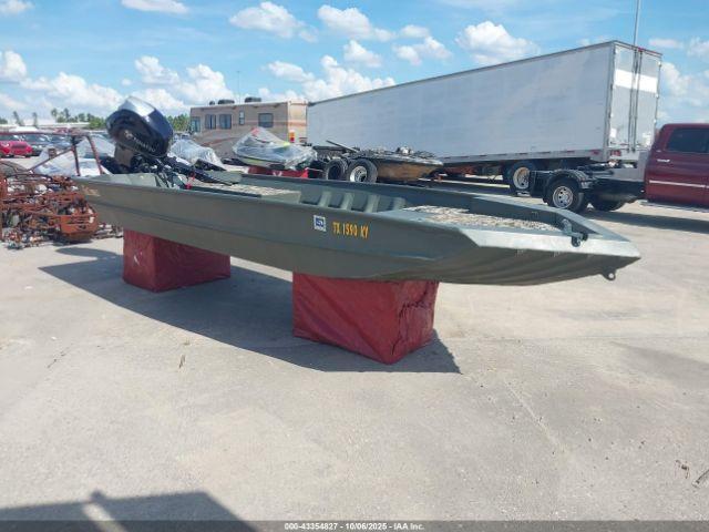  Salvage Weldbilt Weldbilt 1652v