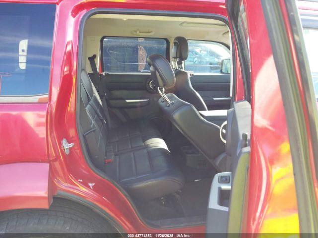 Dodge Nitro Shock Image 11
