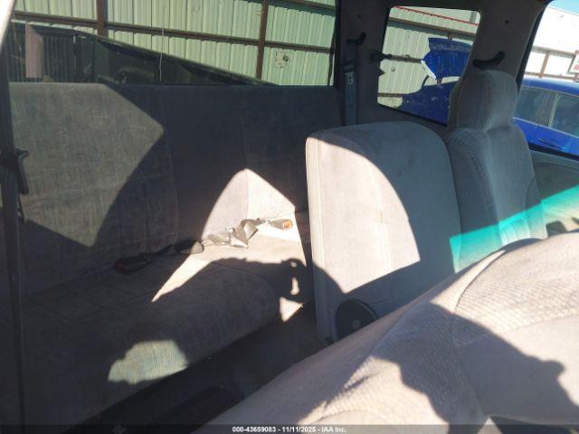 Dodge Ram 3500 St Image 4