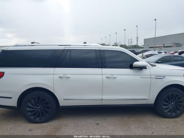 Lincoln Navigator Reserve L Image 8