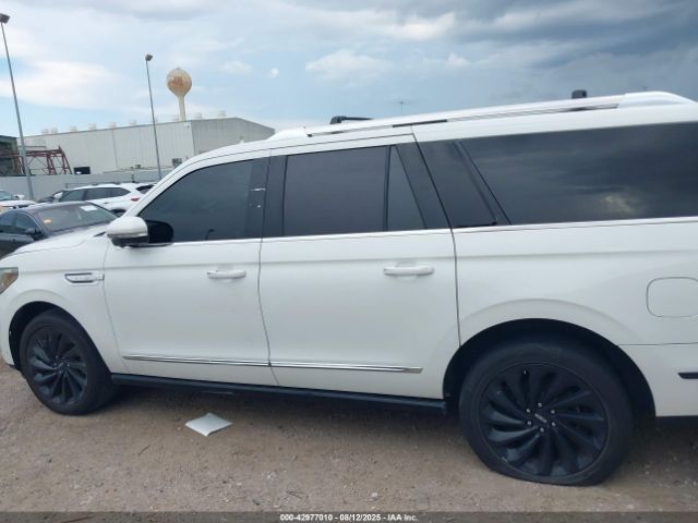 Lincoln Navigator Reserve L Image 5