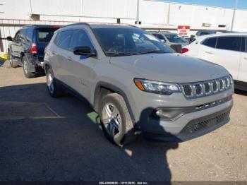  Salvage Jeep Compass
