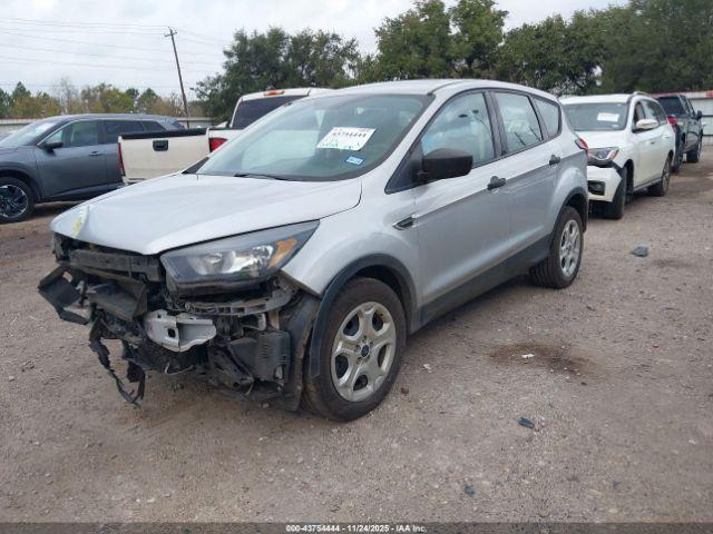 Ford Escape S Image 3