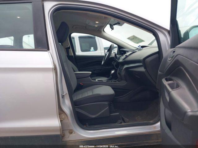 Ford Escape S Image 5