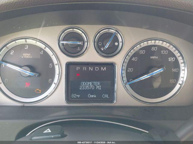 Cadillac Escalade Premium Image 12