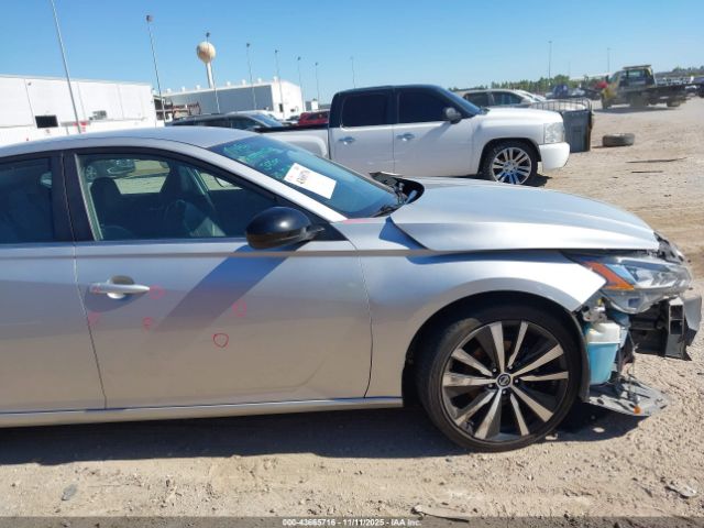 Nissan Altima Sr Fwd Image 10