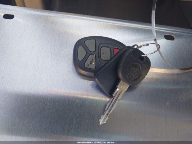 Buick Lucerne Cxl Image 8