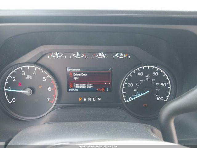 Ford F-250 Xlt Image 4