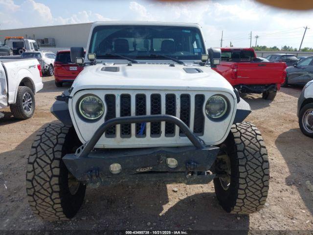Jeep Gladiator Rubicon 4x4 Image 9