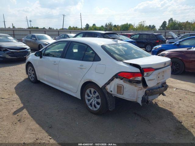 Toyota Corolla Le Image 13