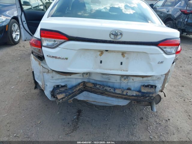 Toyota Corolla Le Image 9