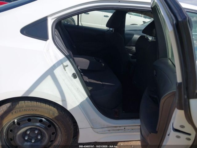 Toyota Corolla Le Image 3