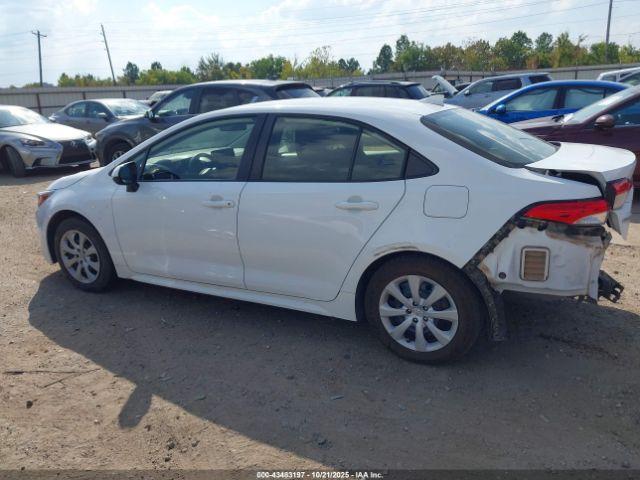 Toyota Corolla Le Image 2