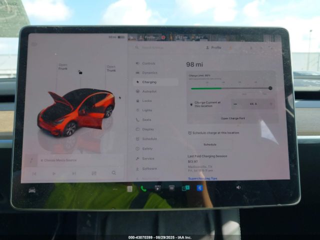 Tesla Model Y Image 2