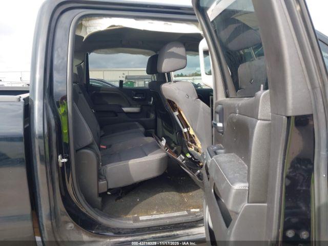 Chevrolet Silverado 2500 Lt Image 7