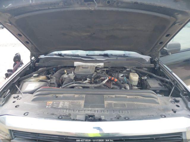 Chevrolet Silverado 2500 Lt Image 10