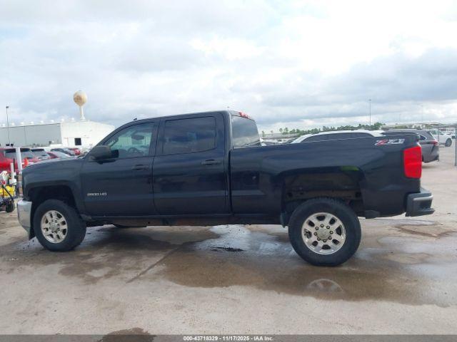 Chevrolet Silverado 2500 Lt Image 6