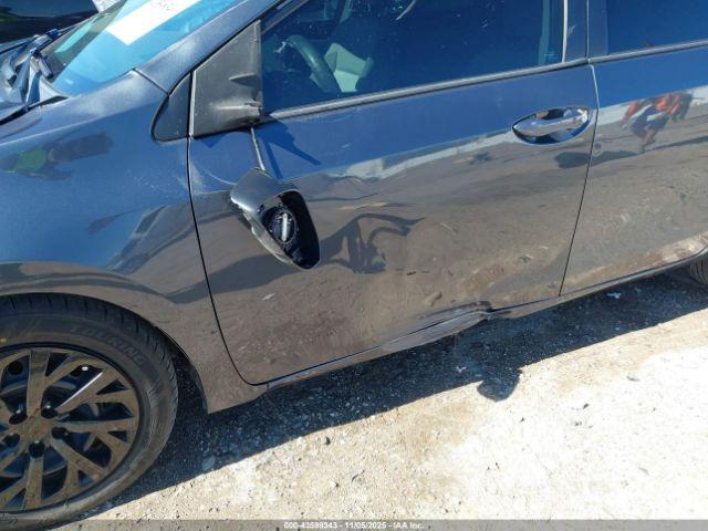 Toyota Corolla Le Image 4