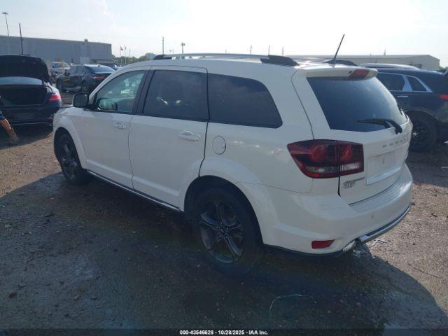 Dodge Journey Crossroad Image 14