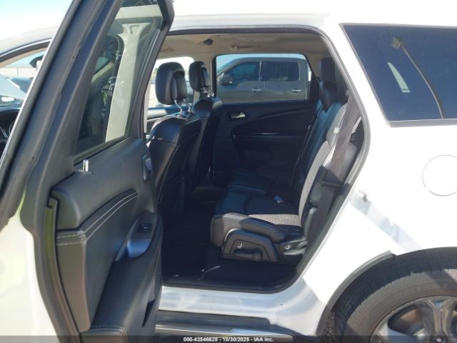 Dodge Journey Crossroad Image 15