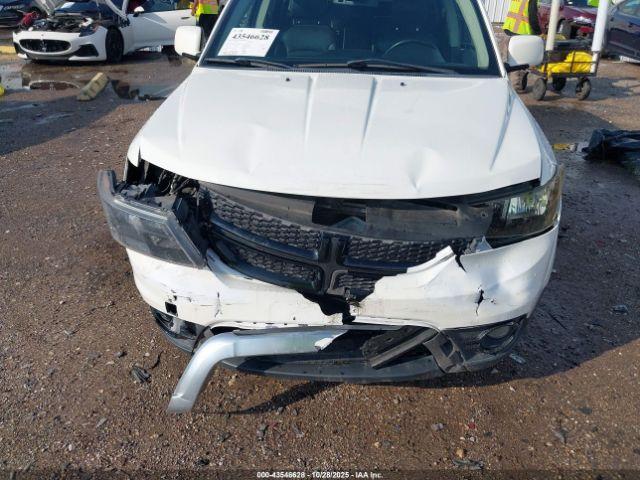 Dodge Journey Crossroad Image 13