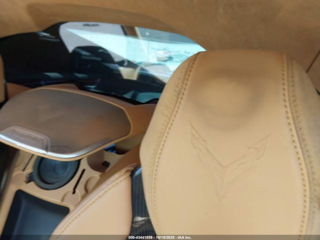 Chevrolet Corvette Rwd  3lt Image 7