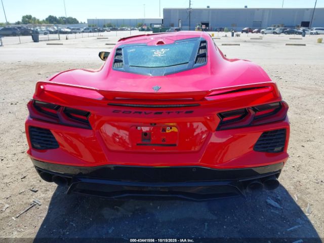 Chevrolet Corvette Rwd  3lt Image 11