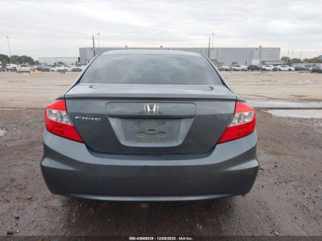 Honda Civic Lx Image 8