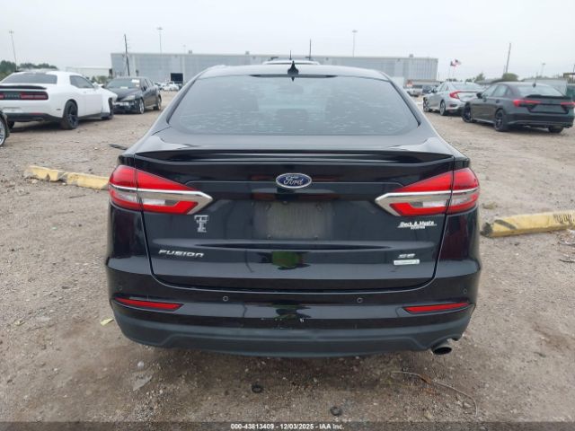 Ford Fusion Se Image 11
