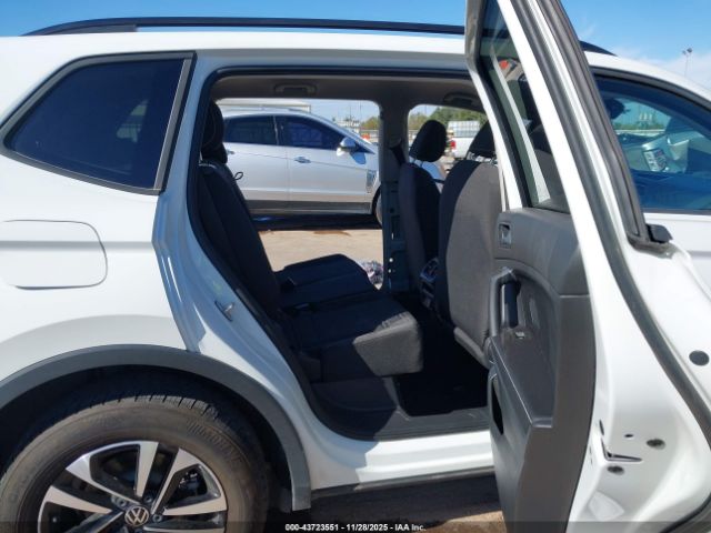 Volkswagen Tiguan 2.0t S Image 17