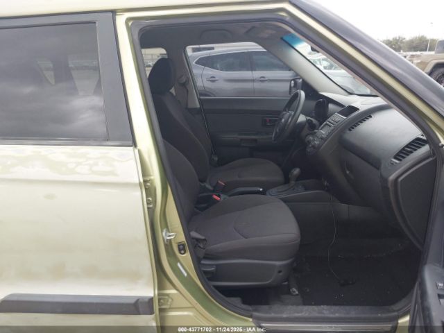 Kia Soul Image 13
